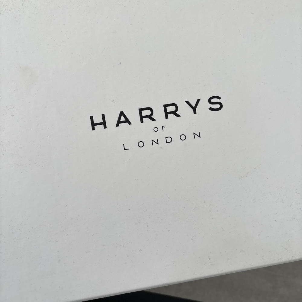 NEW! Harry’s of London Men’s black leather loafer with tassel